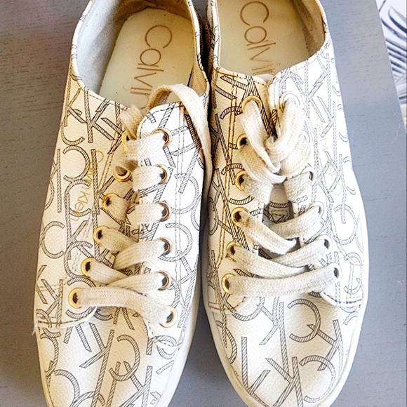 Calvin Klein sneakers - Picture 1 of 2